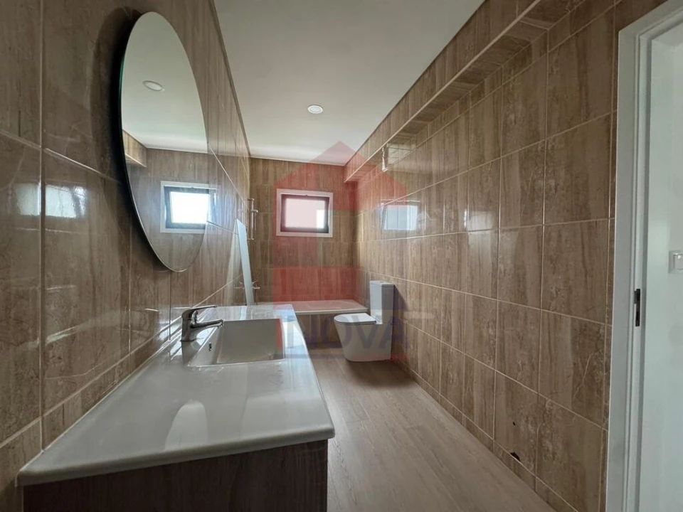 Moradia T3 para Venda em Lanhas Foto 15