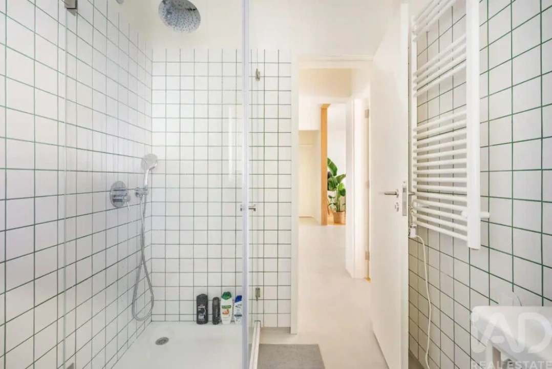 Apartamento T1 para Venda em Costa da Caparica Foto 19