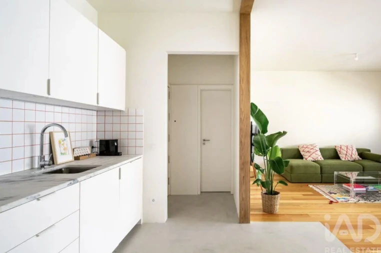 Apartamento T1 para Venda em Costa da Caparica Foto 7