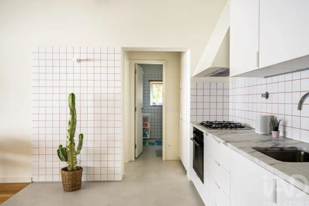 Apartamento T1 para Venda em Costa da Caparica Foto 6