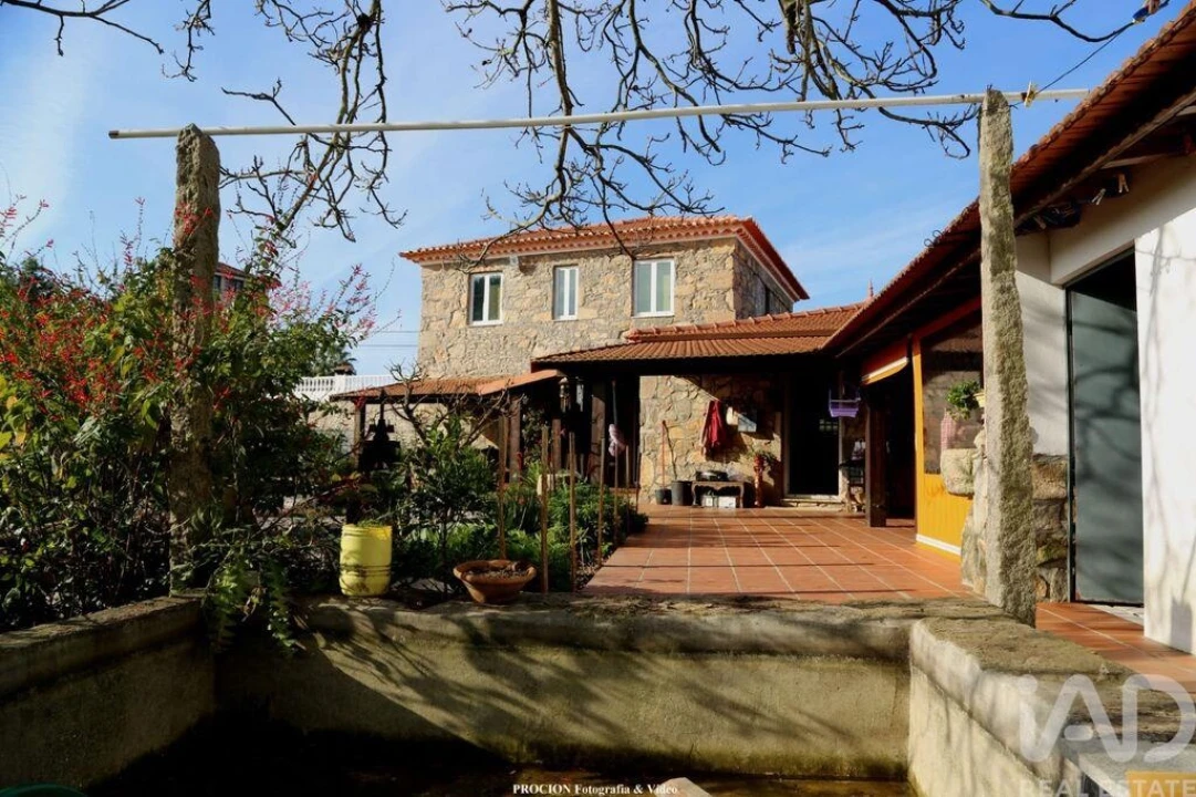 Quinta T3 para Venda em Vila de Cucujães Foto 6