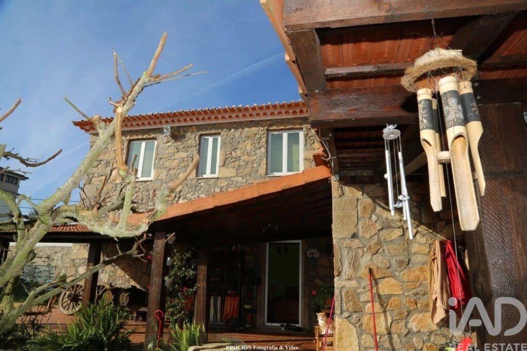 Quinta T3 para Venda em Vila de Cucujães Foto 7