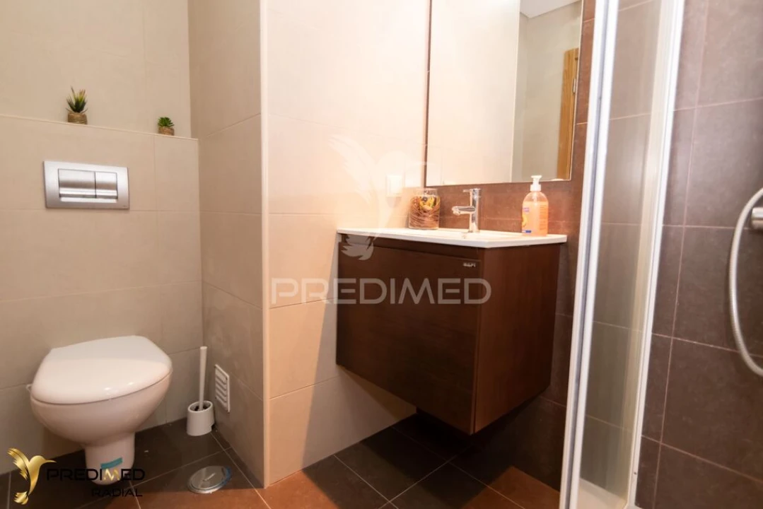 Apartamento T2 para Venda em Ramada e Caneças Foto 16