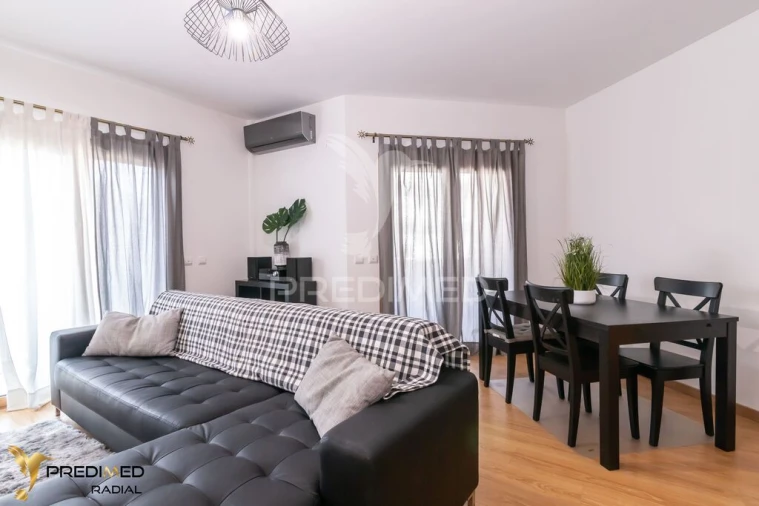 Apartamento T2 para Venda em Ramada e Caneças Foto 4