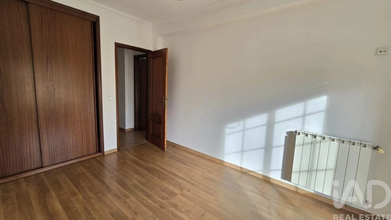 Apartamento T3 para Venda em Cadaval e Pêro Moniz Foto 5
