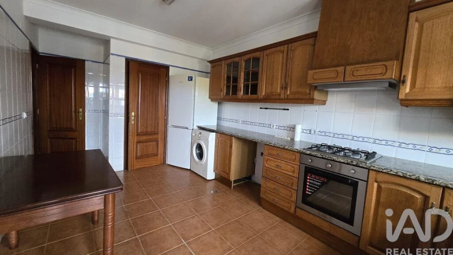 Apartamento T3 para Venda em Cadaval e Pêro Moniz Foto 4