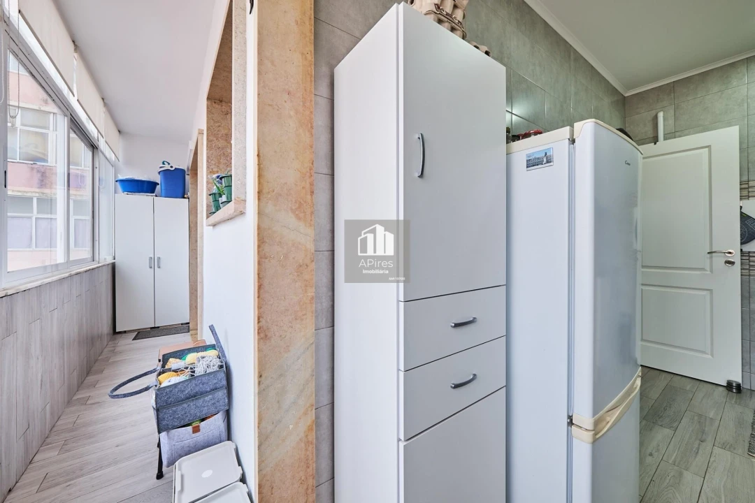 Apartamento T2 para Venda em Caparica e Trafaria Foto 9