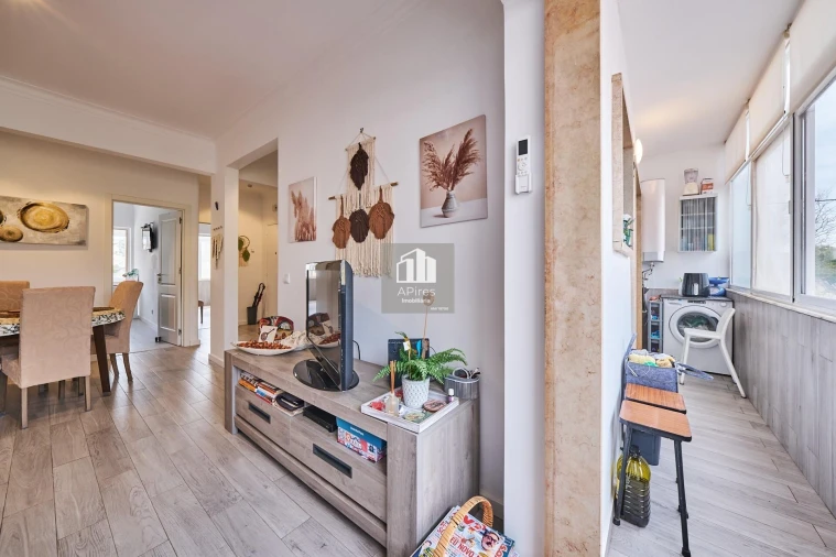 Apartamento T2 para Venda em Caparica e Trafaria Foto 3