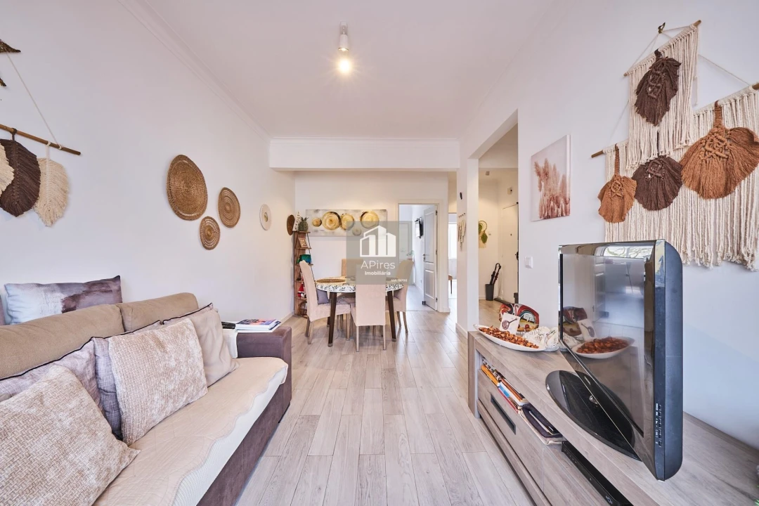Apartamento T2 para Venda em Caparica e Trafaria Foto 6