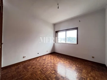 Apartamento T2 para Venda em São Vitor (Braga)