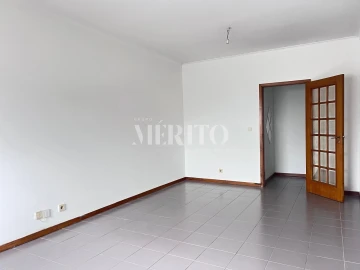 Apartamento T2 para Venda em São Vitor (Braga)