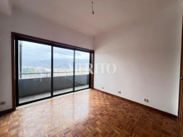 Apartamento T2 para Venda em São Vitor (Braga)