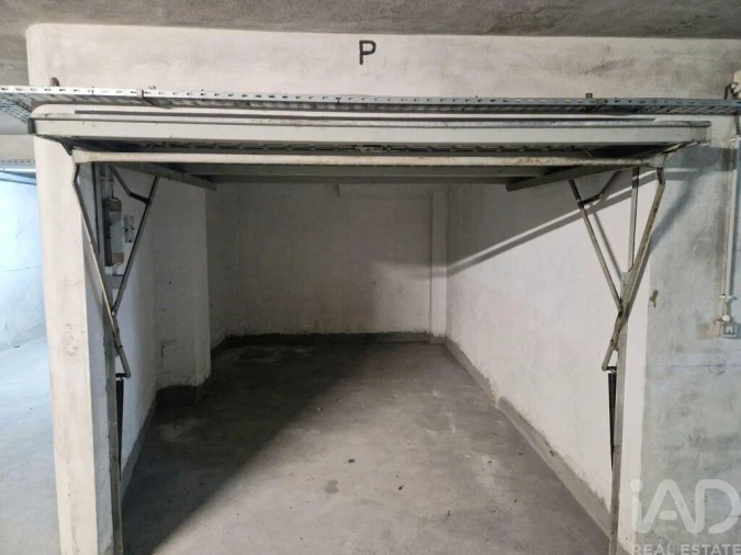 Garagem para Venda em Subportela, Deocriste e Portela Susã