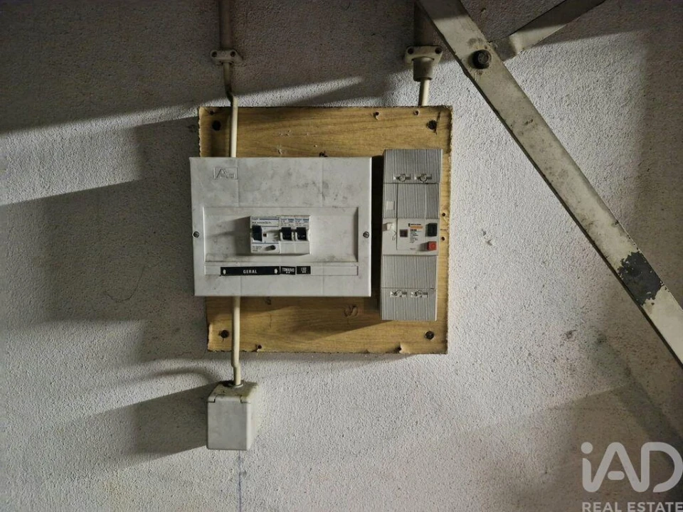 Garagem para Venda em Subportela, Deocriste e Portela Susã Foto 2