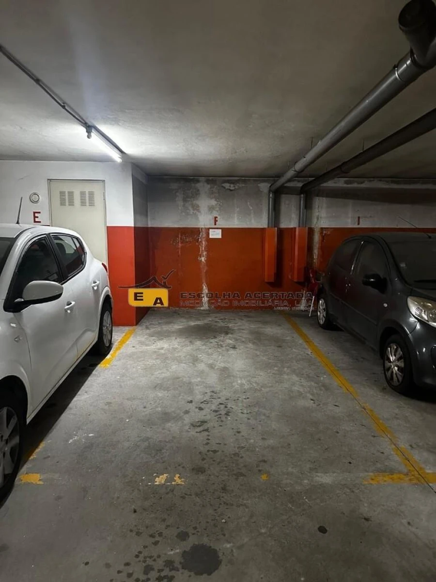 Apartamento T2 para Venda em Fânzeres e São Pedro da Cova Foto 14