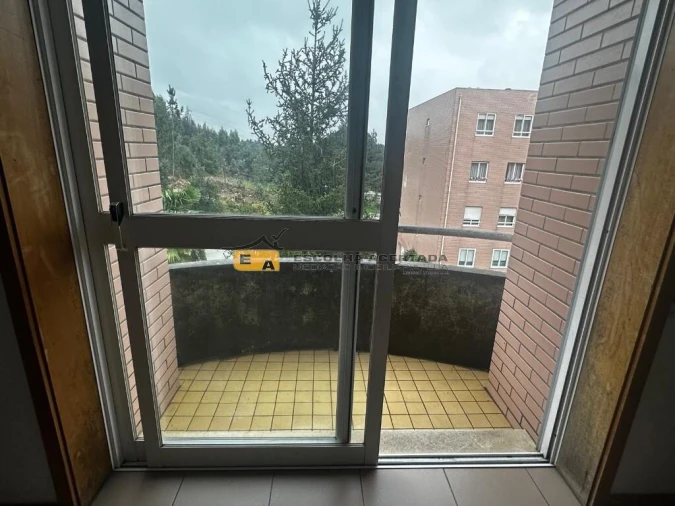 Apartamento T2 para Venda em Fânzeres e São Pedro da Cova Foto 4