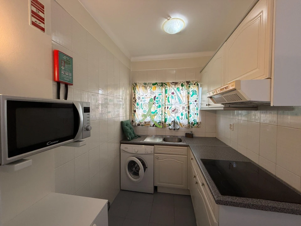 Apartamento T1 para Arrendamento em Portimão Foto 7