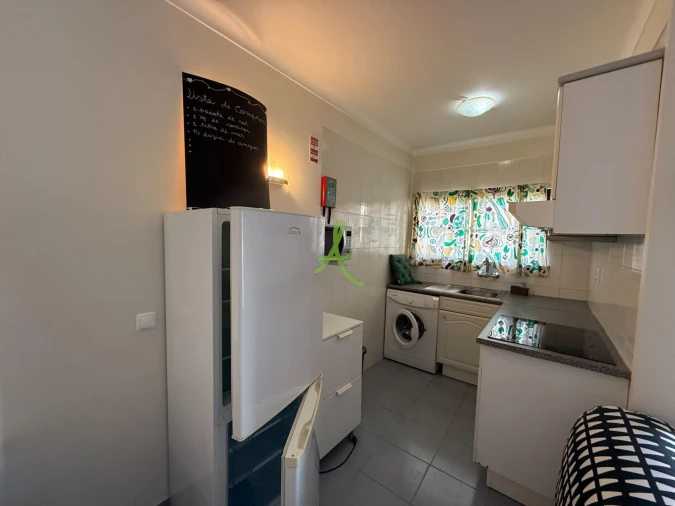 Apartamento T1 para Arrendamento em Portimão Foto 8