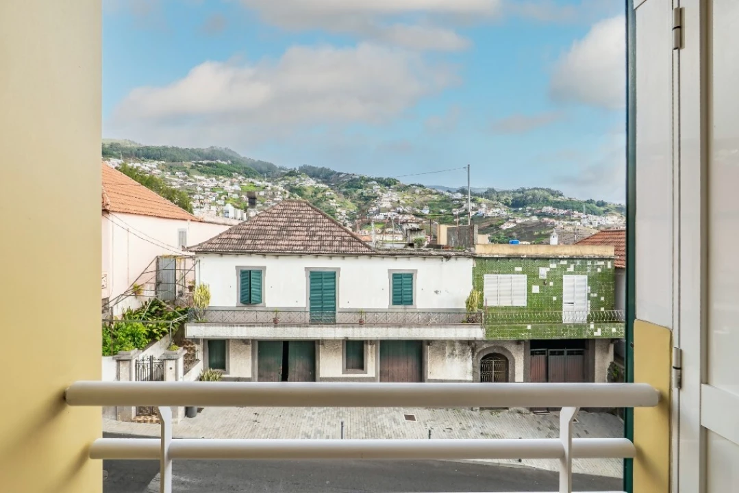 Apartamento T3 para Venda em Estreito de Camara de Lobos Foto 32