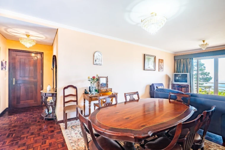 Apartamento T3 para Venda em Estreito de Camara de Lobos Foto 6