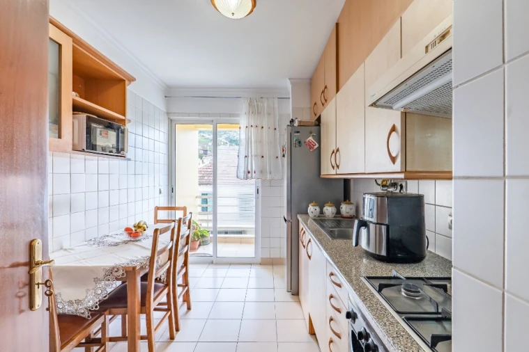 Apartamento T3 para Venda em Estreito de Camara de Lobos Foto 29