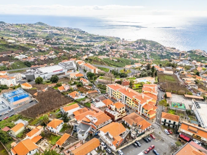 Apartamento T3 para Venda em Estreito de Camara de Lobos Foto 44