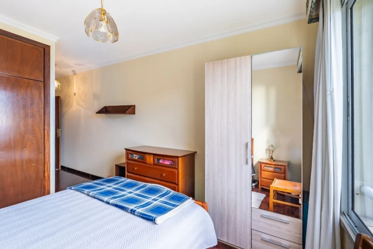 Apartamento T3 para Venda em Estreito de Camara de Lobos Foto 17