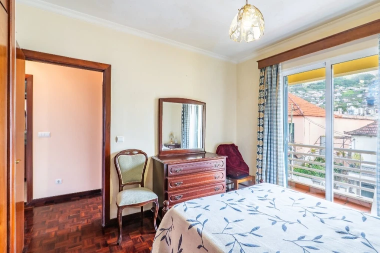 Apartamento T3 para Venda em Estreito de Camara de Lobos Foto 24