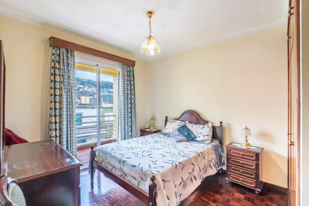 Apartamento T3 para Venda em Estreito de Camara de Lobos Foto 23