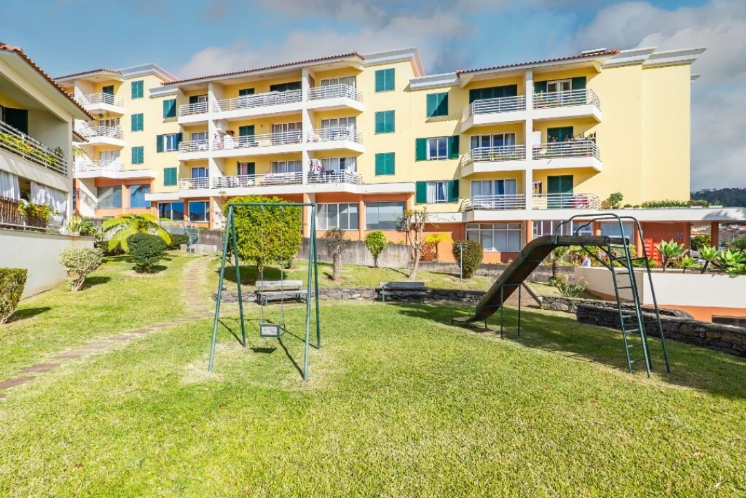 Apartamento T3 para Venda em Estreito de Camara de Lobos Foto 37