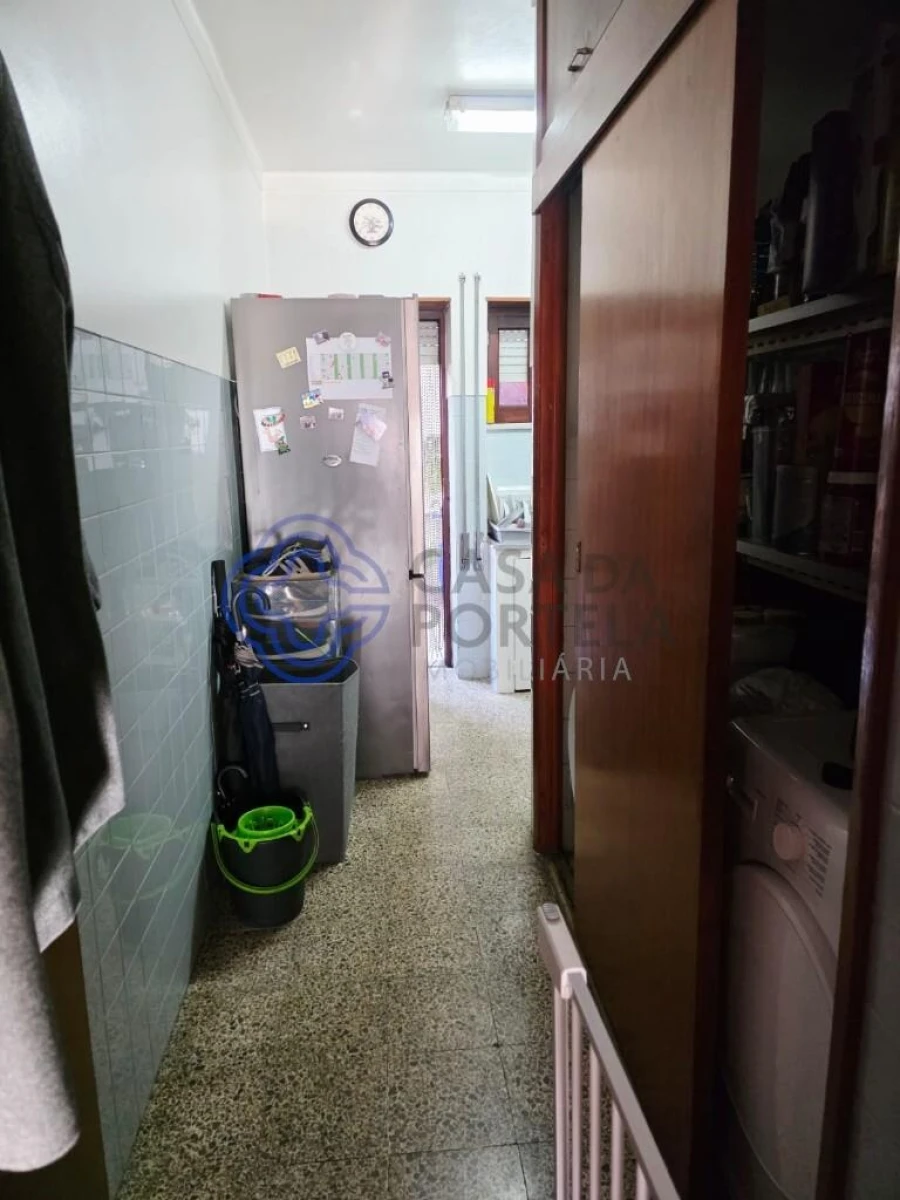 Apartamento T3 para Venda em Sé Nova, Santa Cruz, Almedina e São Bartolomeu Foto 3
