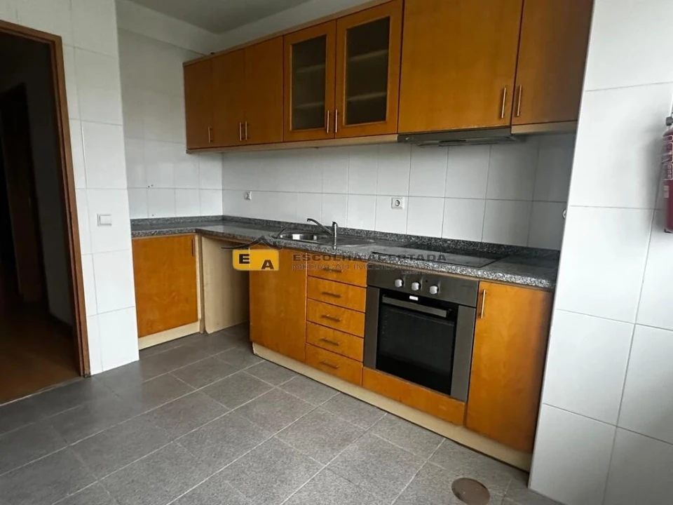 Apartamento T1 para Venda em Ermesinde Foto 1