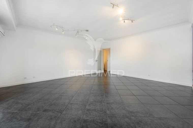 Apartamento T3 para Venda em Custóias, Leça do Balio e Guifões Foto 5