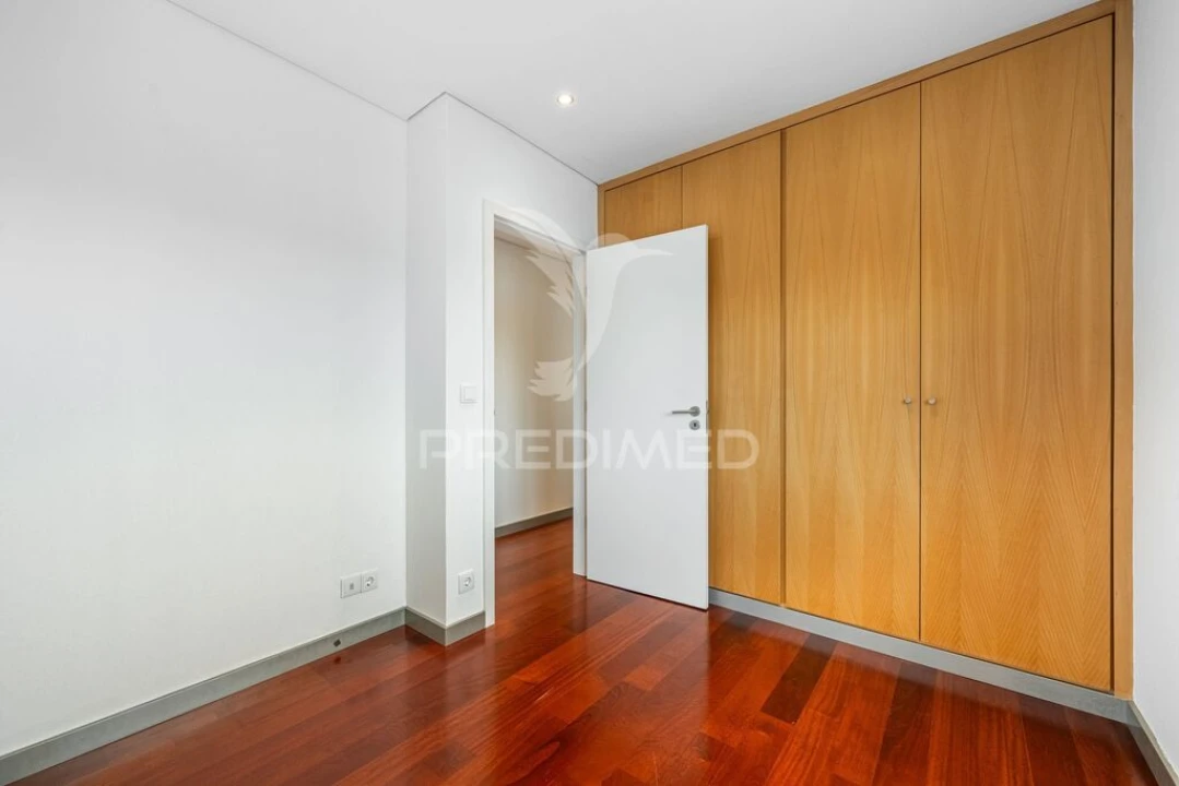 Apartamento T3 para Venda em Custóias, Leça do Balio e Guifões Foto 11