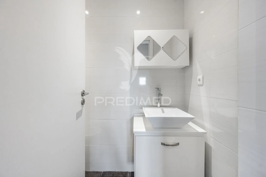 Apartamento T3 para Venda em Custóias, Leça do Balio e Guifões Foto 8