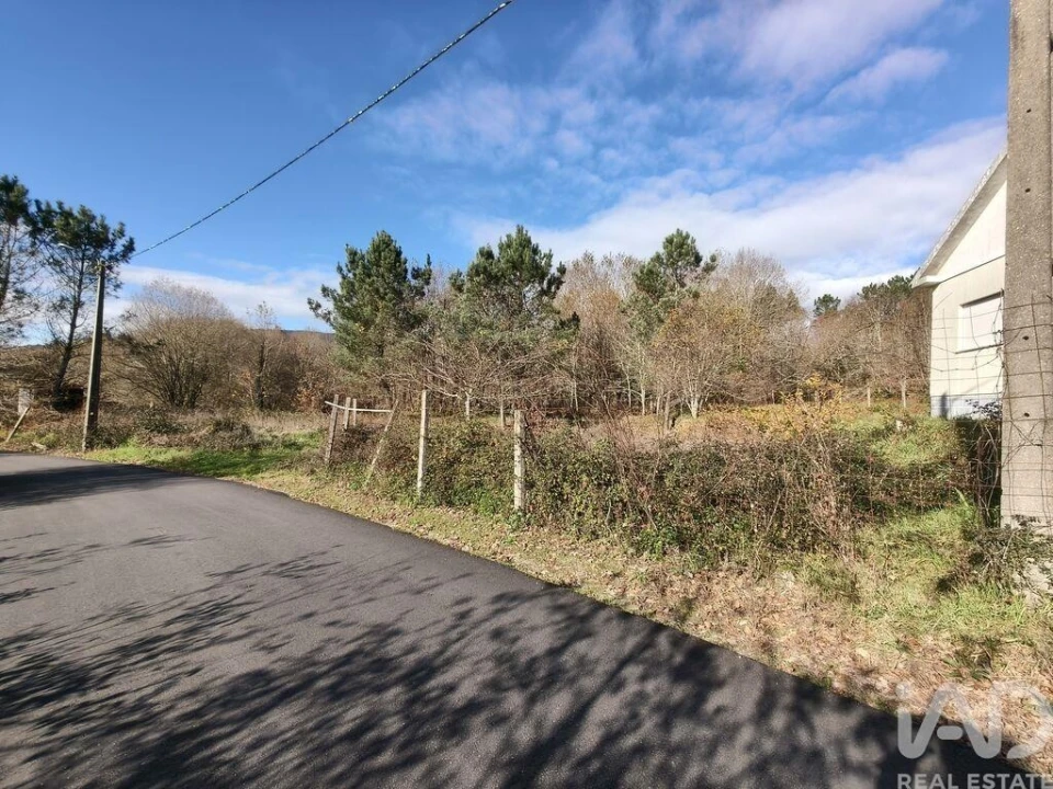 Terreno para Venda em Covas Foto 3