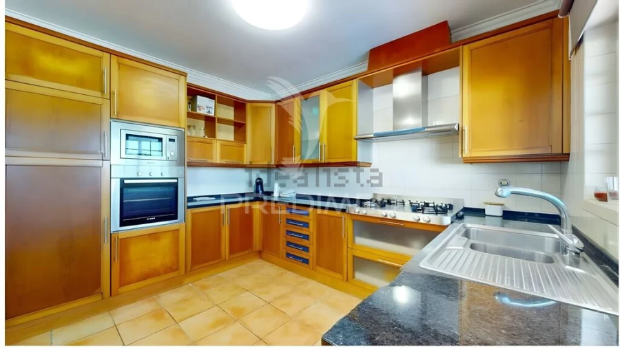 Moradia T4 para Venda em Sesimbra (Castelo) Foto 15