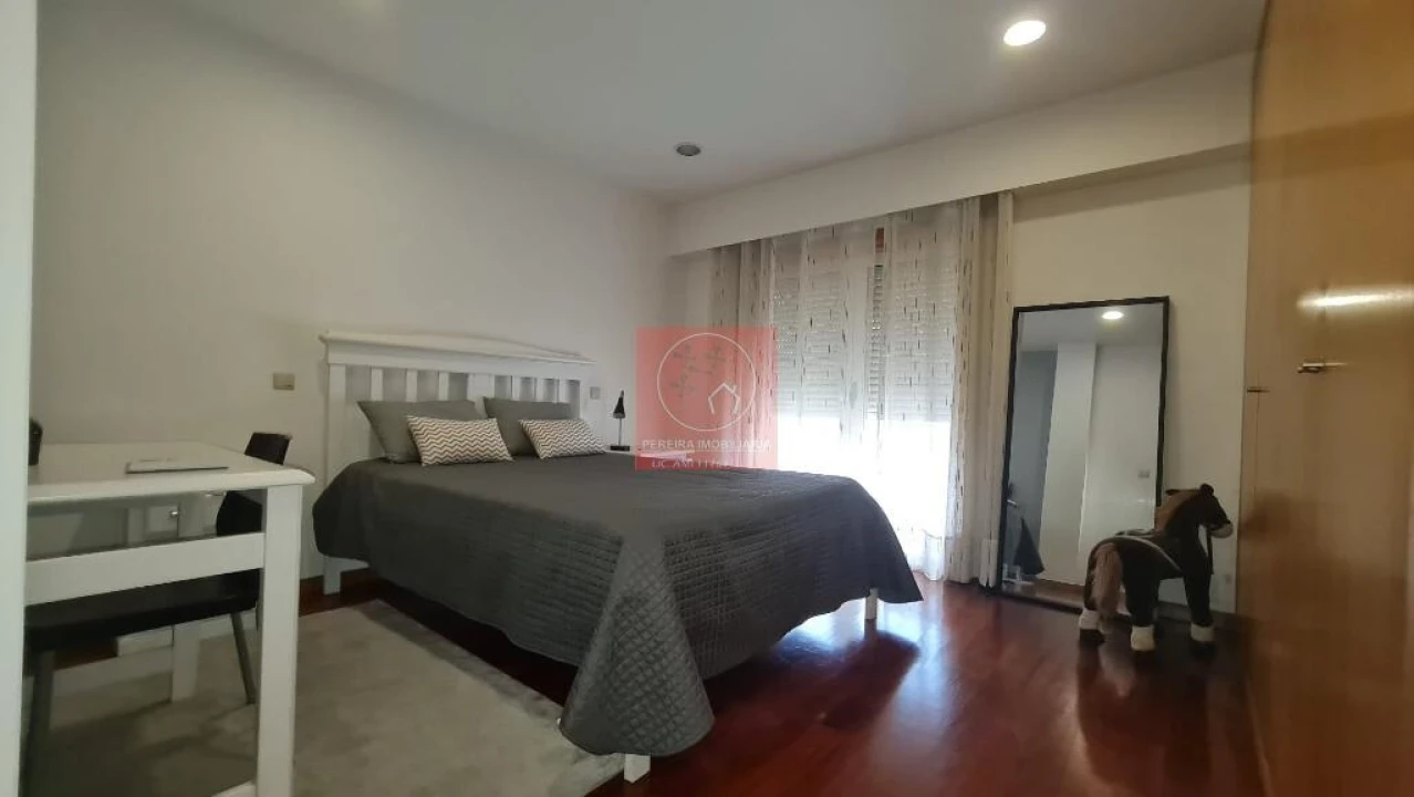 Moradia T3 para Venda em Lijo Foto 16