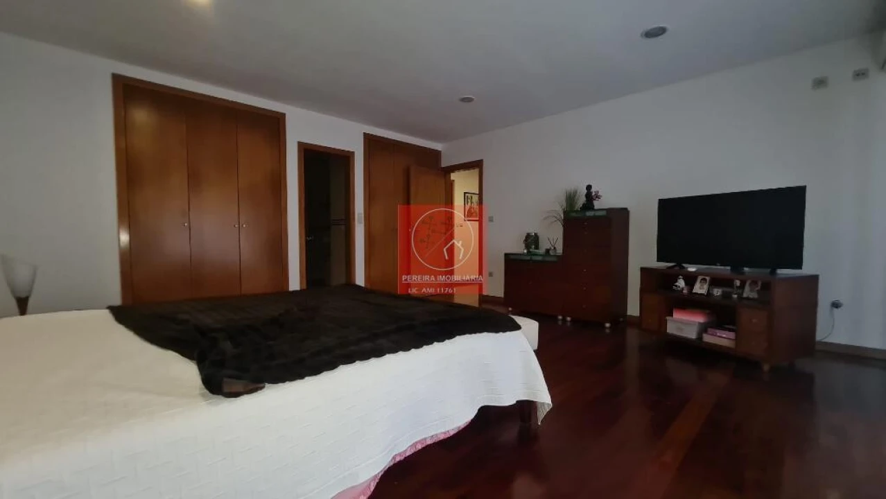 Moradia T3 para Venda em Lijo Foto 12