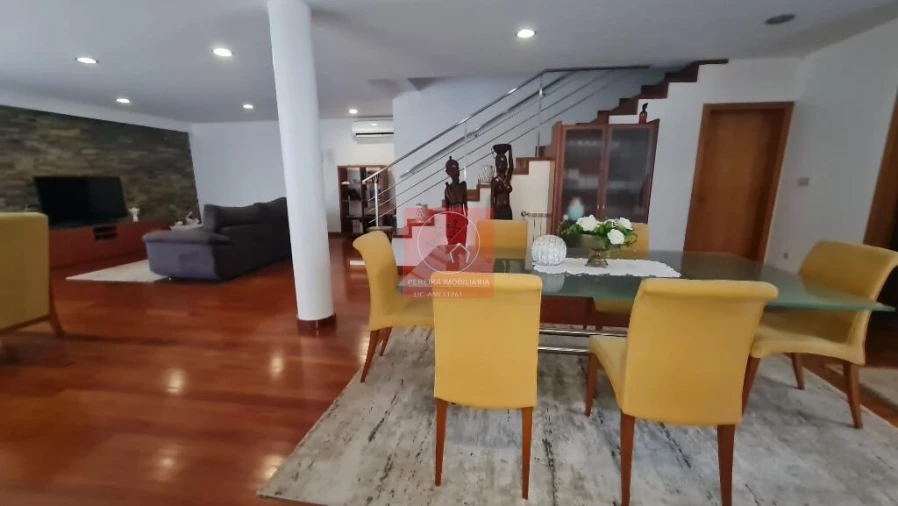 Moradia T3 para Venda em Lijo Foto 25