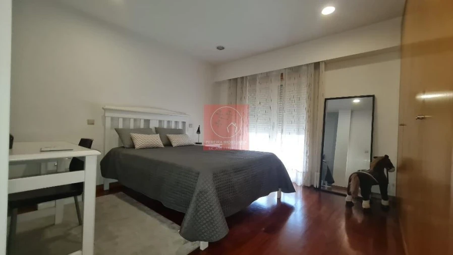 Moradia T3 para Venda em Lijo Foto 16