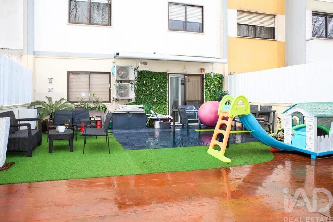 Apartamento T3 para Venda em Massamá e Monte Abraão Foto 23