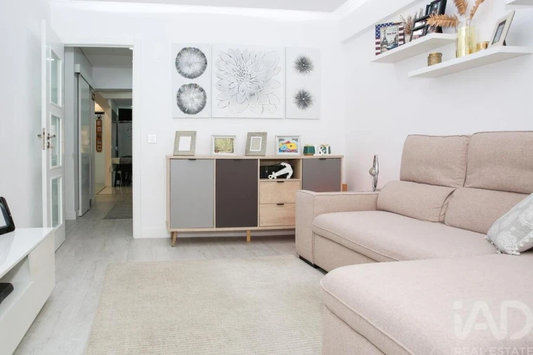 Apartamento T3 para Venda em Massamá e Monte Abraão Foto 1