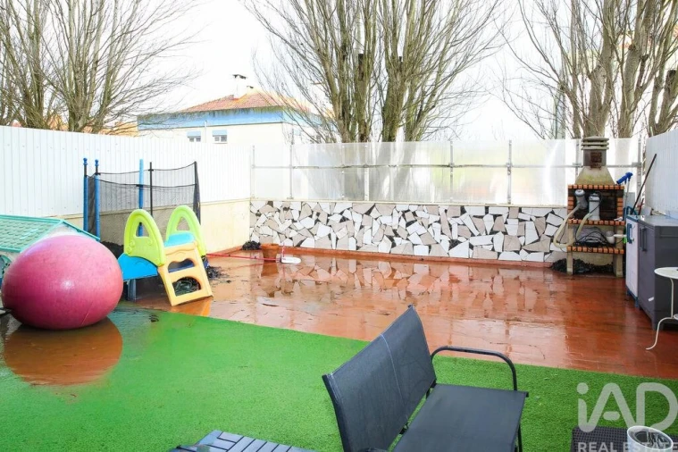 Apartamento T3 para Venda em Massamá e Monte Abraão Foto 24