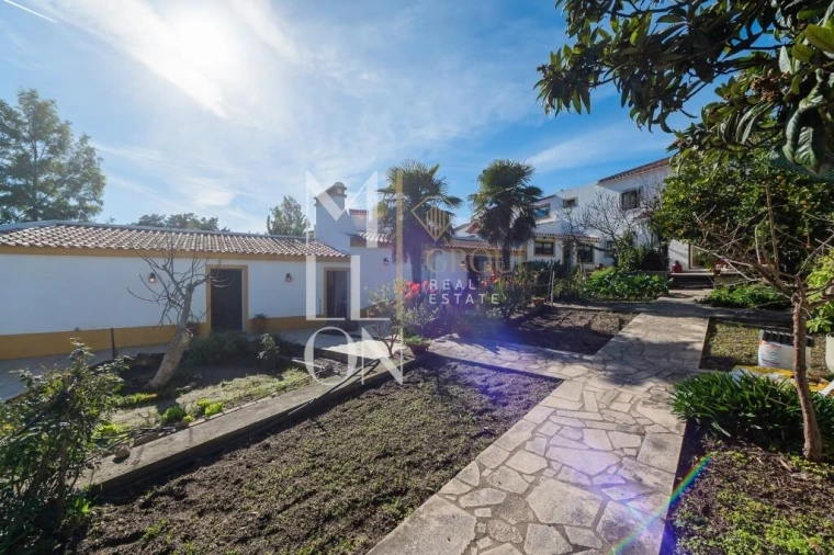 Moradia T6 para Venda em Aldeia da Mata Foto 59