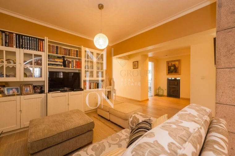 Moradia T6 para Venda em Aldeia da Mata Foto 6