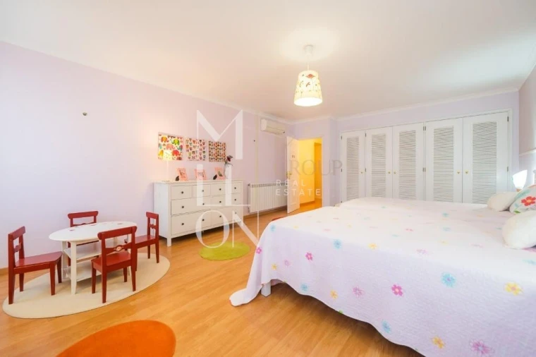 Moradia T6 para Venda em Aldeia da Mata Foto 42