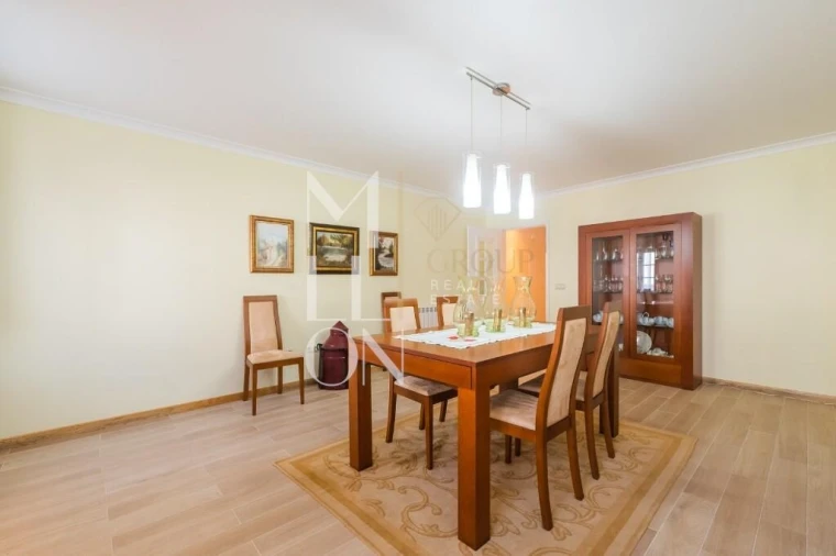 Moradia T6 para Venda em Aldeia da Mata Foto 19