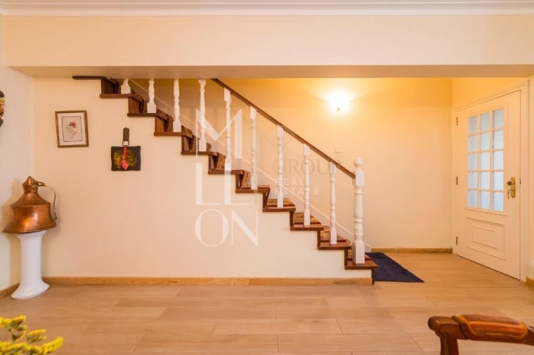 Moradia T6 para Venda em Aldeia da Mata Foto 11