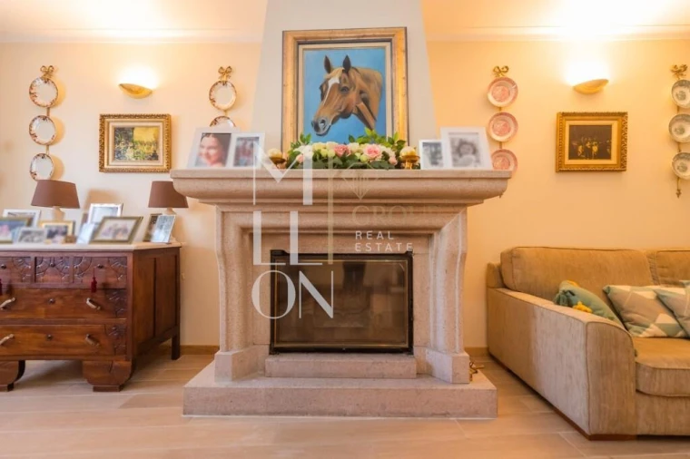 Moradia T6 para Venda em Aldeia da Mata Foto 10